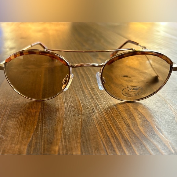 Free People Brown and Gold Sunglasses - Picture 2 of 5